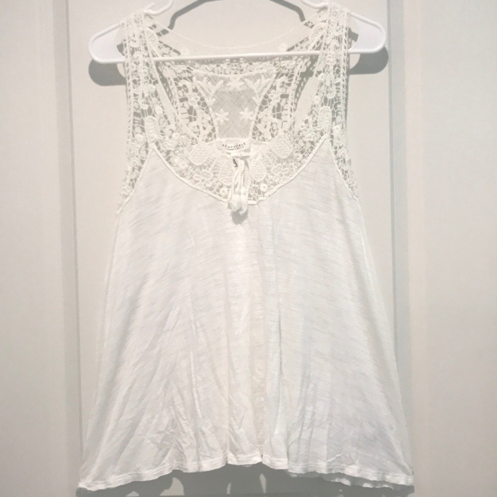 Aeropostale tank top with crochet detail